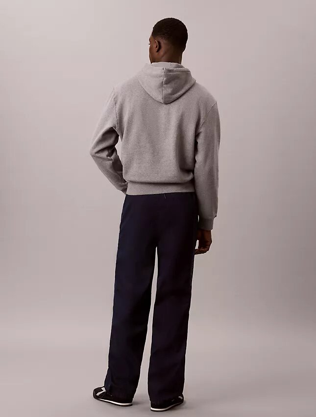Leichte Indigo-Denim-Hose für den Trainingseinsatz Leichte Indigo-Denim-Hose für den Trainingseinsatz
