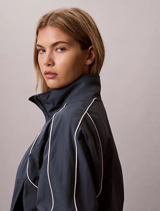 Leichte Jacke mit 1989-Logo Leichte Jacke mit 1989-Logo