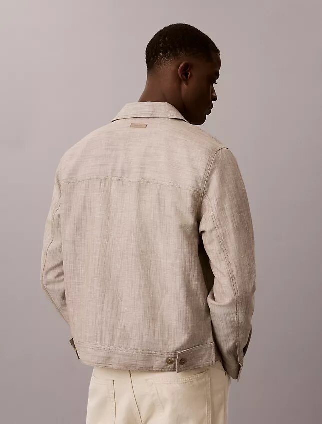 Leichte, locker sitzende Hemdjacke Leichte, locker sitzende Hemdjacke
