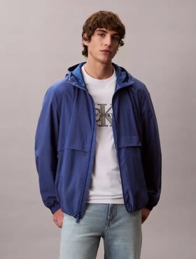 Leichte Windjacke