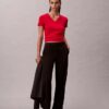 Liquid Cotton T-Shirt mit V-Ausschnitt und lockerer Passform