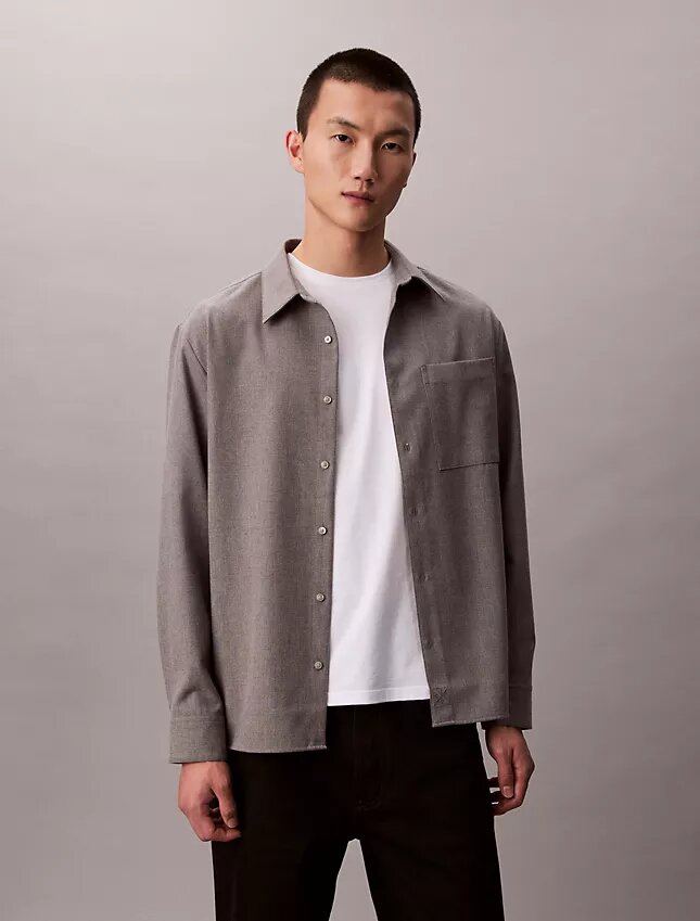 Locker sitzendes Button-Down-Hemd aus Wollmischung Locker sitzendes Button-Down-Hemd aus Wollmischung