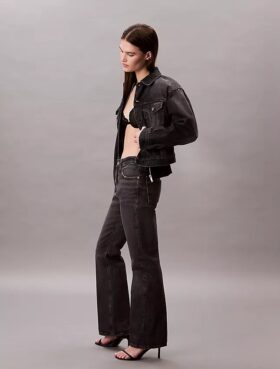 Lässige Bootcut-Jeans