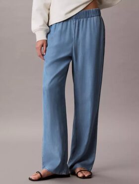 Lässige Denim-Jeans zum Hineinschlüpfen