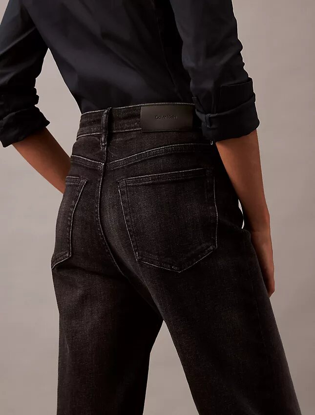 Lässige Jeans aus Baumwolle und Kaschmir Lässige Jeans aus Baumwolle und Kaschmir