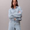 Lässige Trucker Jacket aus Denim Lässige Trucker Jacket aus Denim