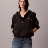 Lässige Windjacke aus Nylon Lässige Windjacke aus Nylon