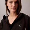 Lässige Windjacke aus Nylon Lässige Windjacke aus Nylon