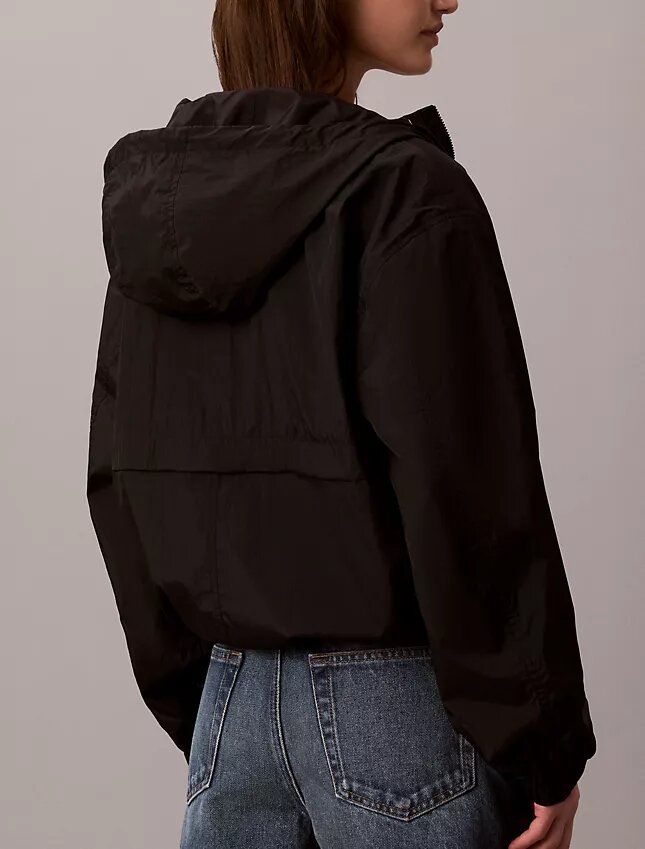 Lässige Windjacke aus Nylon Lässige Windjacke aus Nylon