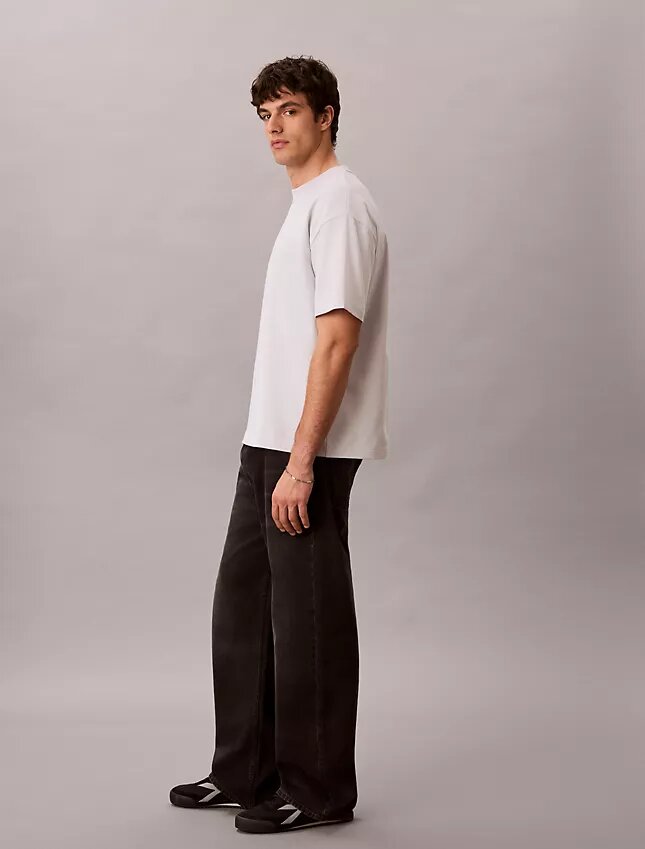 Lässiges T-Shirt mit Monologo-Grafik im Used-Look Lässiges T-Shirt mit Monologo-Grafik im Used-Look