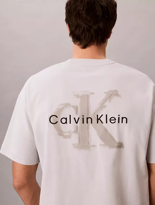 Lässiges T-Shirt mit Monologo-Grafik im Used-Look Lässiges T-Shirt mit Monologo-Grafik im Used-Look
