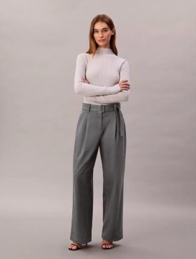 Maßgeschneiderte Hose mit Gürtel