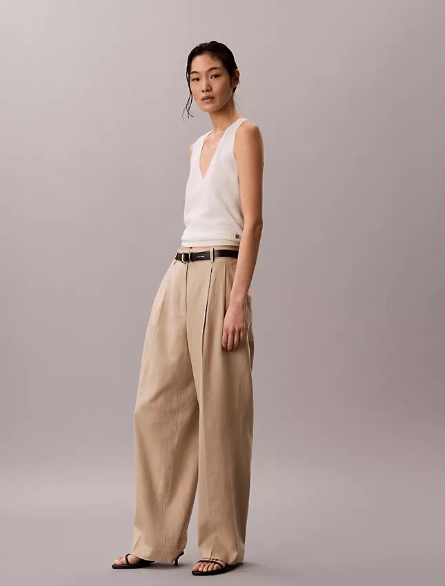 Maßgeschneiderte Hose mit weitem Bein aus Leinenmischung Maßgeschneiderte Hose mit weitem Bein aus Leinenmischung
