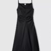 Maßgeschneidertes Kleid aus Wollmischung