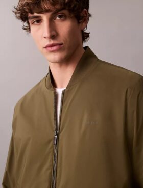 Matte Bomberjacke