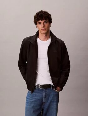 Matte Windjacke