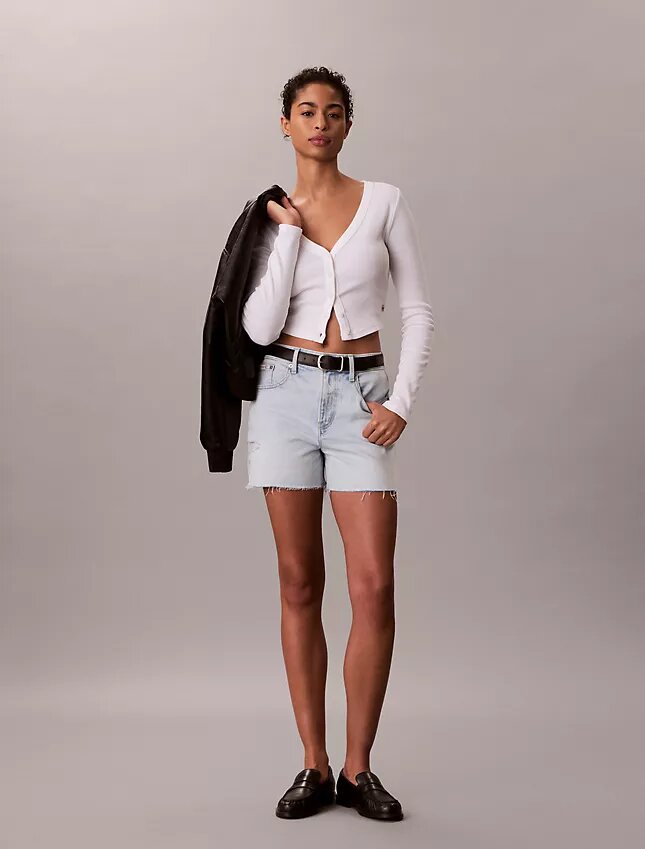 Midi-Denim-Jeansshorts mit hoher Taille Midi-Denim-Jeansshorts mit hoher Taille