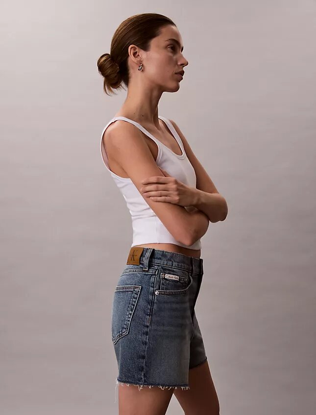 Midi-Denim-Jeansshorts mit hoher Taille Midi-Denim-Jeansshorts mit hoher Taille