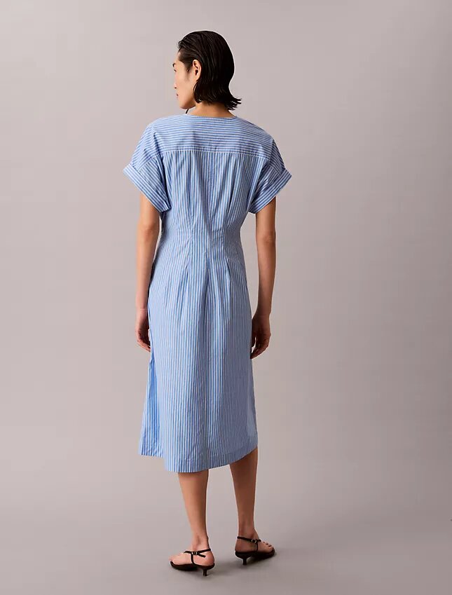 Midi-Kleid aus gestreiftem Baumwollpopeline Midi-Kleid aus gestreiftem Baumwollpopeline
