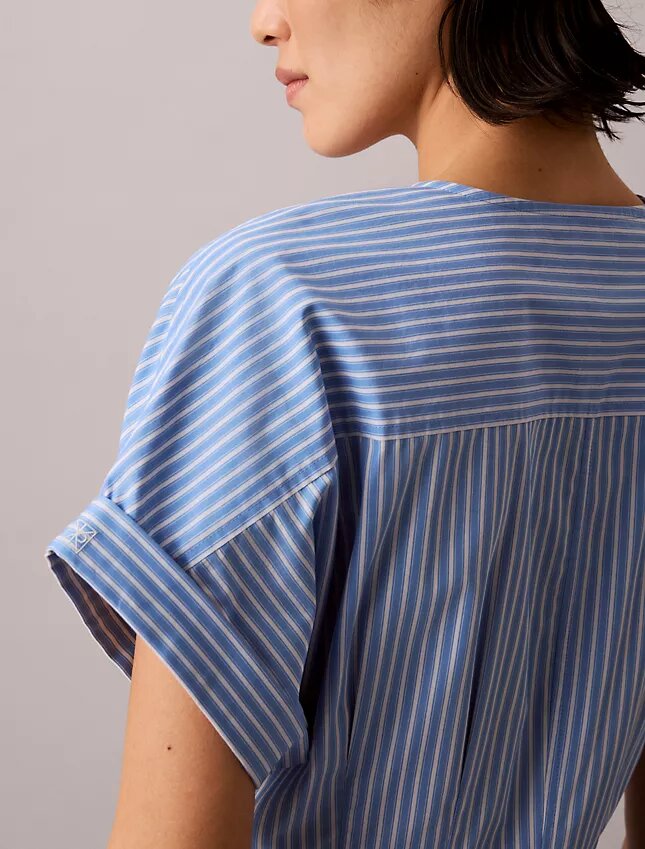 Midi-Kleid aus gestreiftem Baumwollpopeline Midi-Kleid aus gestreiftem Baumwollpopeline