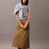 Midi-Rock aus Stretch-Satin Midi-Rock aus Stretch-Satin