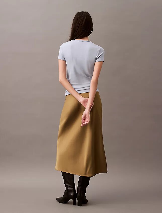 Midi-Rock aus Stretch-Satin Midi-Rock aus Stretch-Satin