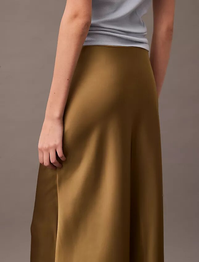 Midi-Rock aus Stretch-Satin Midi-Rock aus Stretch-Satin