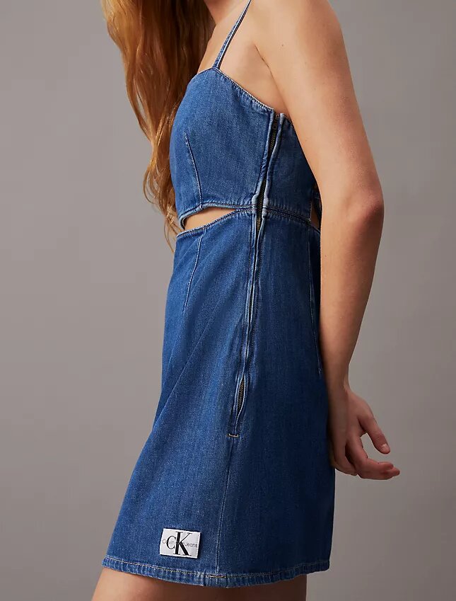 Mini-Kleid aus Denim mit Cut-outs Mini-Kleid aus Denim mit Cut-outs