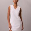 Minikleid aus Baumwollmischung mit V-Ausschnitt Minikleid aus Baumwollmischung mit V-Ausschnitt