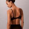 Minimalistischer Mesh-Thong mit hoher Taille Minimalistischer Mesh-Thong mit hoher Taille