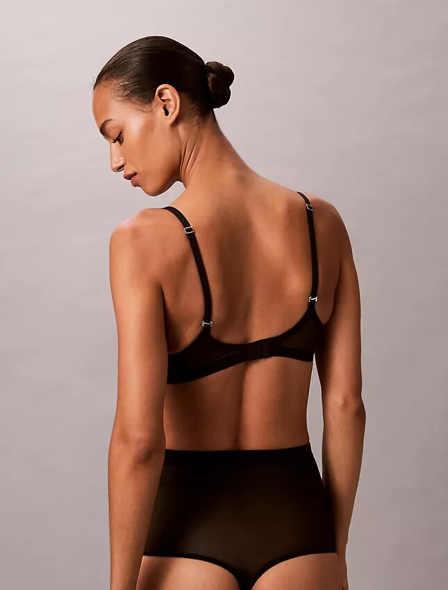 Minimalistischer Mesh-Thong mit hoher Taille Minimalistischer Mesh-Thong mit hoher Taille