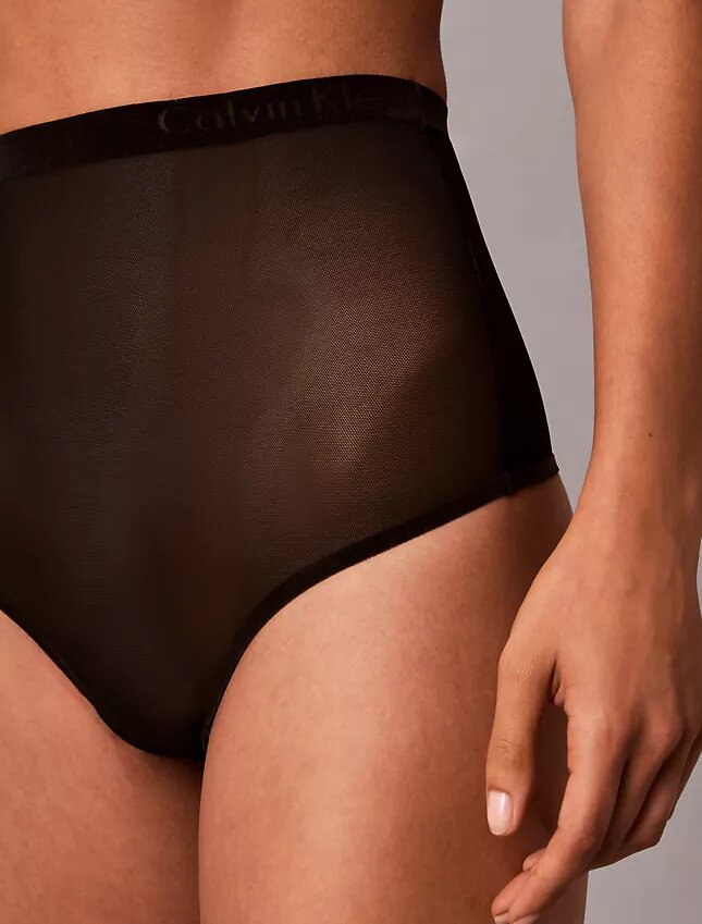 Minimalistischer Mesh-Thong mit hoher Taille Minimalistischer Mesh-Thong mit hoher Taille