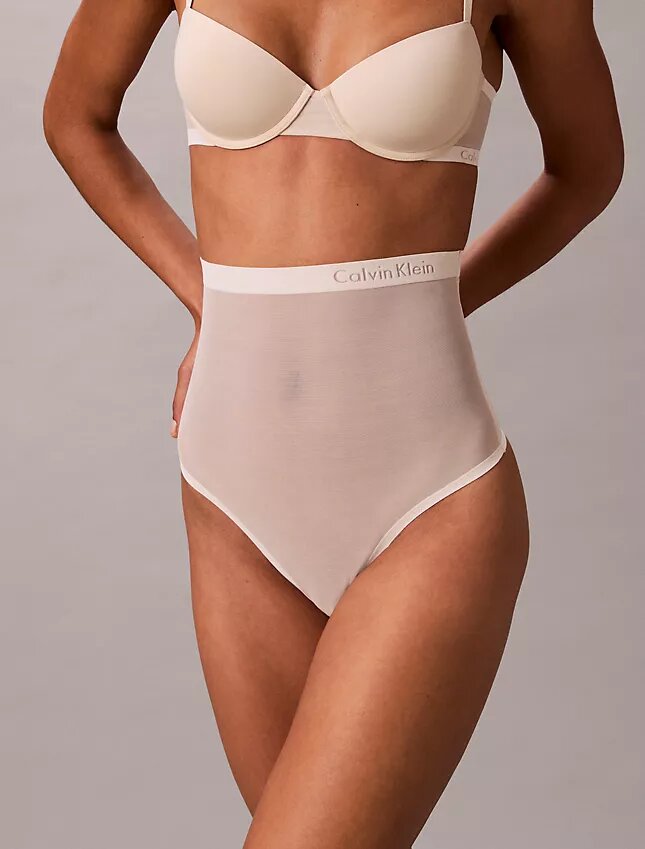 Minimalistischer Mesh-Thong mit hoher Taille Minimalistischer Mesh-Thong mit hoher Taille