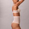 Minimalistischer Mesh-Thong mit hoher Taille Minimalistischer Mesh-Thong mit hoher Taille