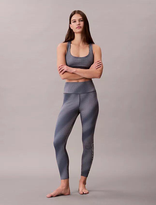Moderne 7/8-Leggings mit Sportprint und hoher Taille Moderne 7/8-Leggings mit Sportprint und hoher Taille