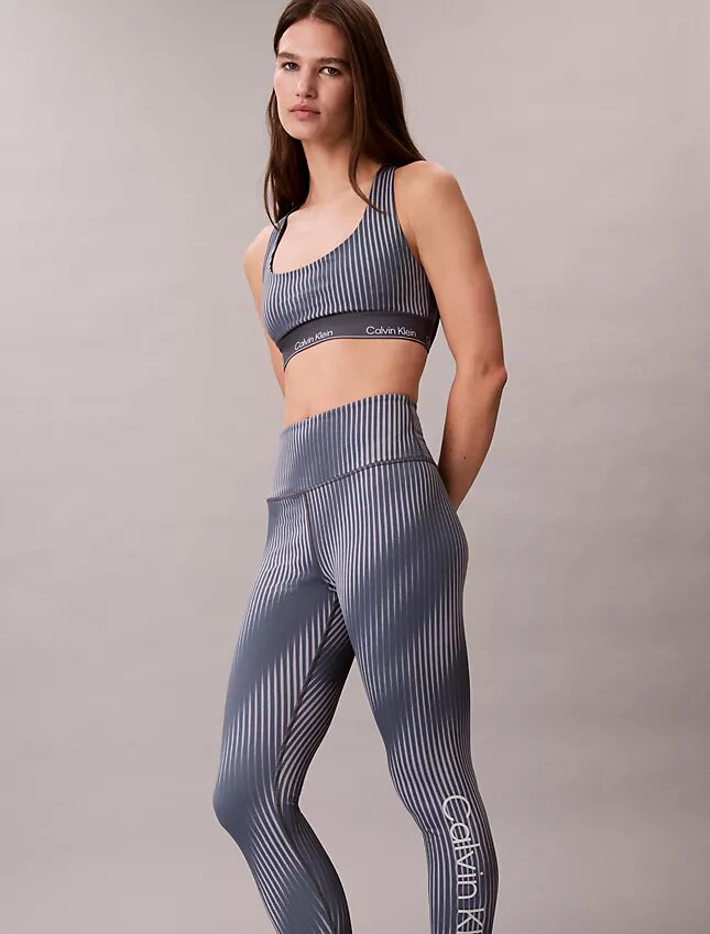 Moderne 7/8-Leggings mit Sportprint und hoher Taille Moderne 7/8-Leggings mit Sportprint und hoher Taille