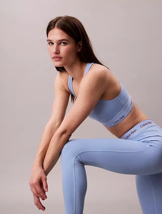 Moderne Sport-Leggings mit hohem Bund und Logo, 7/8-Länge Moderne Sport-Leggings mit hohem Bund und Logo, 7/8-Länge