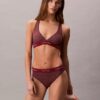 Moderner Bikini-Slip mit Logo als Unterteil