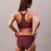 Moderner Bikini-Slip mit Logo als Unterteil