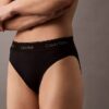 Moderner Bikini-Slip mit Logo als Unterteil