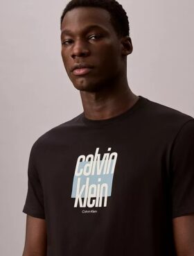 Modernes Calvin Klein T-Shirt mit grafischem Logo
