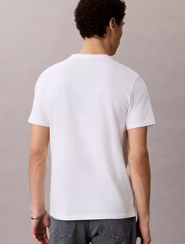 Modernes Calvin Klein T-Shirt mit grafischem Logo Modernes Calvin Klein T-Shirt mit grafischem Logo
