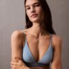 Modernes Logo-Triangel-Bikini-Oberteil Modernes Logo-Triangel-Bikini-Oberteil