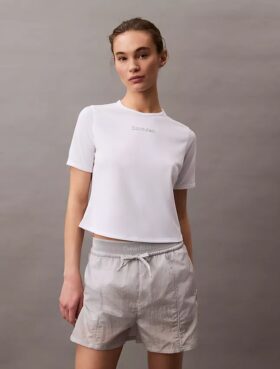 Modernes Sport-T-Shirt mit Rundhalsausschnitt Modernes Sport-T-Shirt mit Rundhalsausschnitt