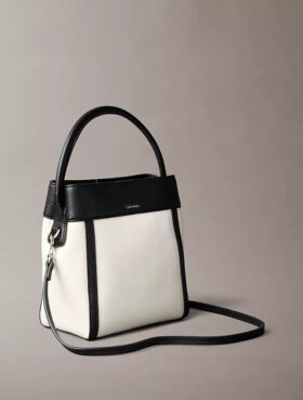 Monogram Canvas Beuteltasche