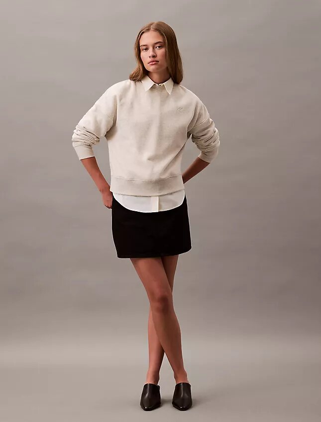 Monogram-Fleece-Sweatshirt in verkürzter Länge Monogram-Fleece-Sweatshirt in verkürzter Länge