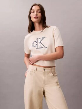 Monogram-Pullover in verkürzter Länge
