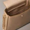 Monogram-Satteltasche mit Kette Monogram-Satteltasche mit Kette