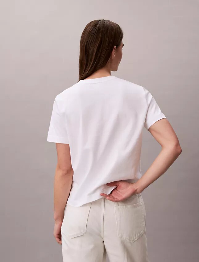 Monogram-T-Shirt mit V-Ausschnitt Monogram-T-Shirt mit V-Ausschnitt