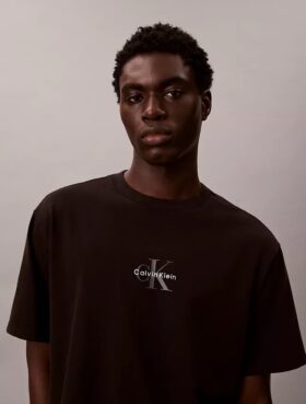 Monologo 90S Fit T-Shirt